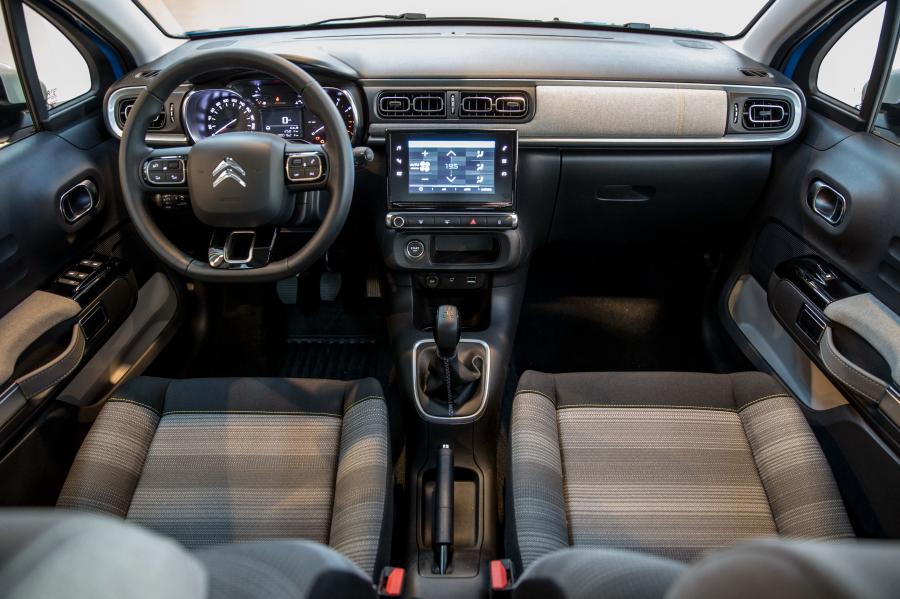 Торпедо Citroen C3 Facebook 2016 года  (фото 4 из 7)